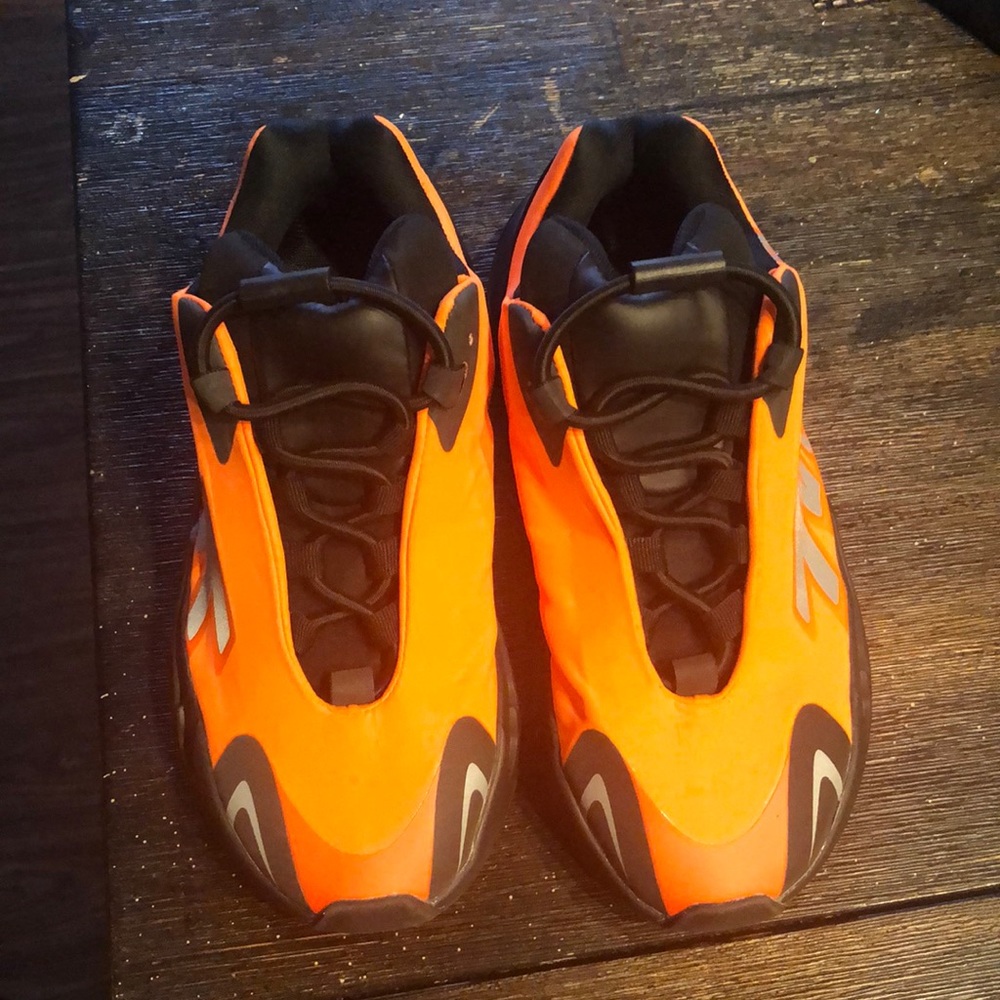 Yeezy 700 Orange